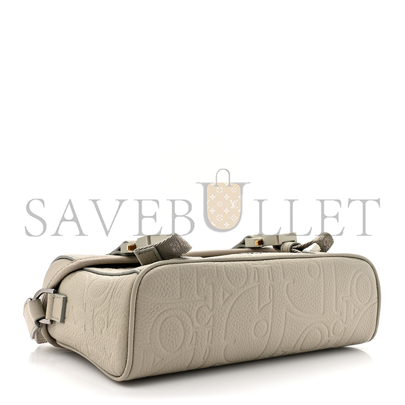 D*or grained calfskin D*or gravity hit the road messenger bag beige (24*18*8cm)